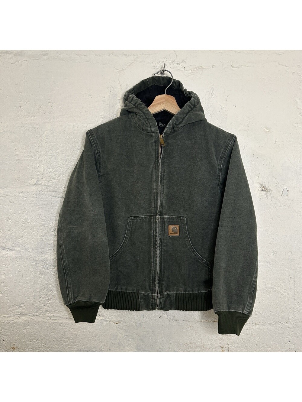 Vintage Carhartt Hooded Active Jacket “Moss Green” YYJ130 MOS Youth L/Women’s XS